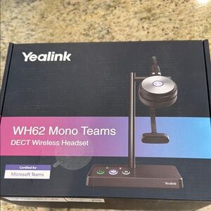 NWT Link Black Networking Hub for Seamless Connectivity